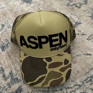 Down trucker hat camo baseball hat